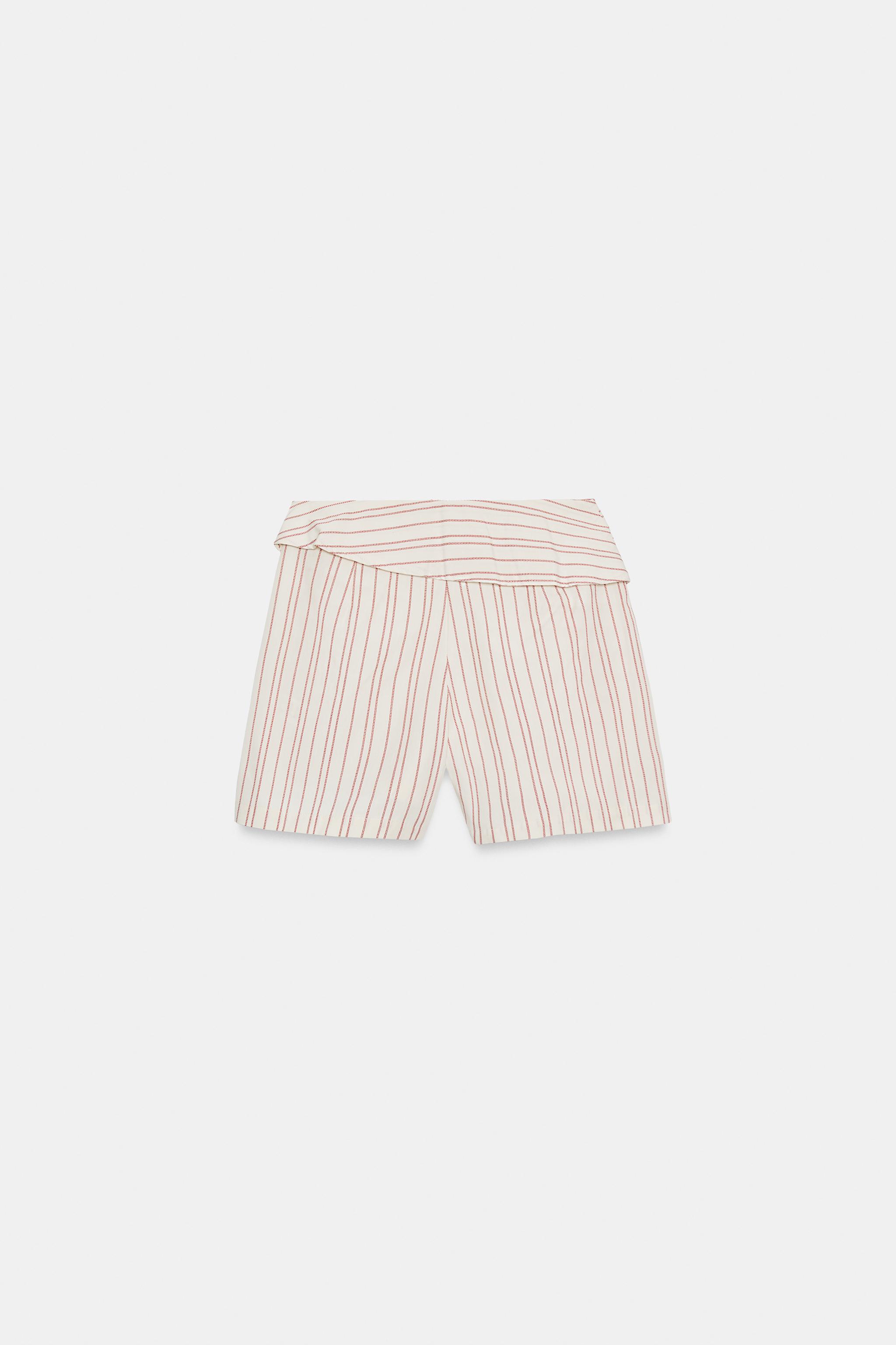 STRIPED SHORTS WITH BELT